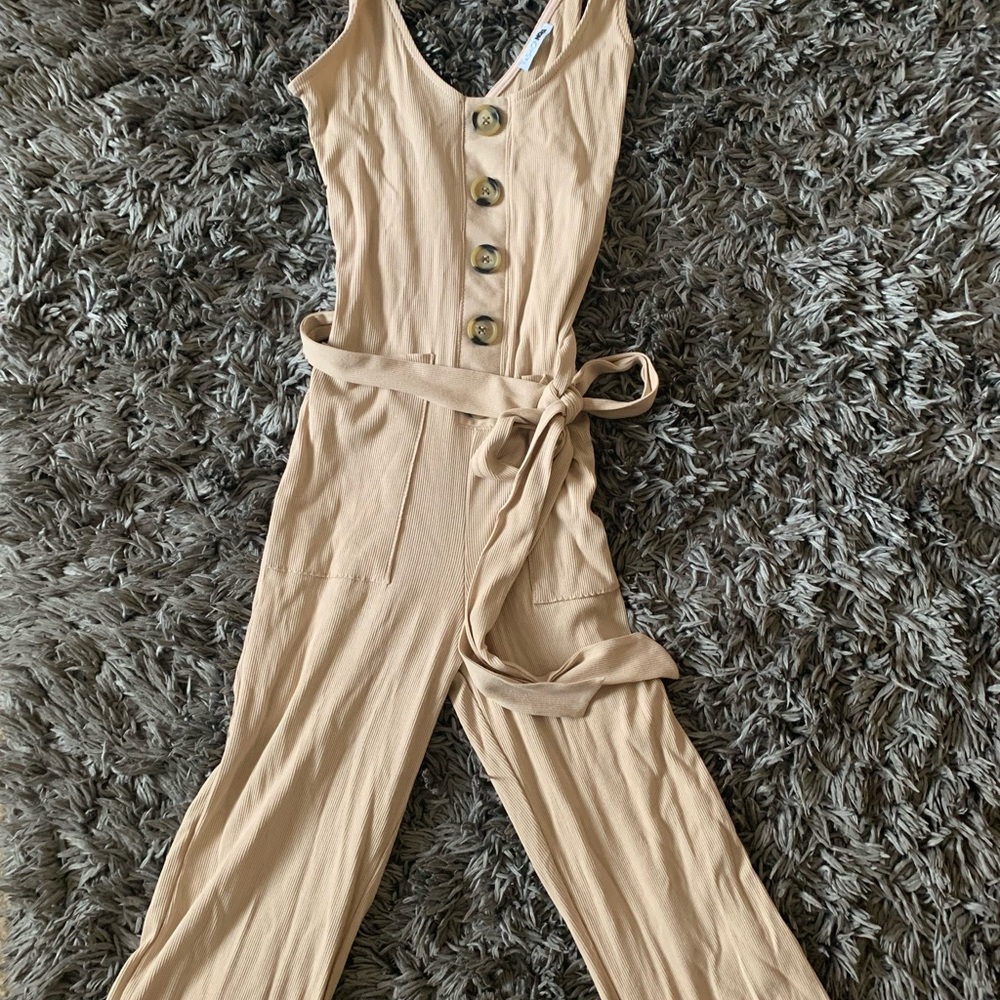 Fashion nova jumpsuit